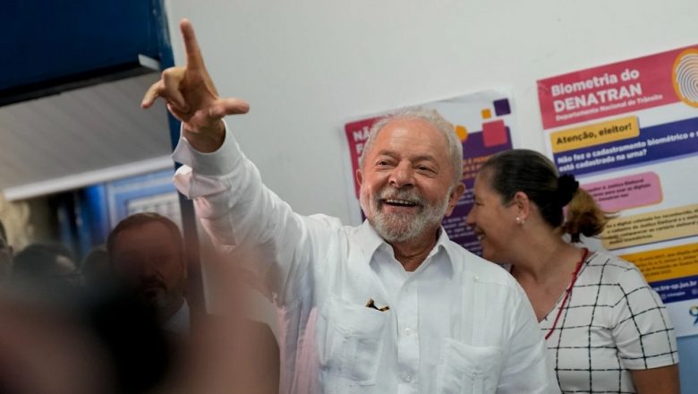 दोस्रोपटक राष्ट्रपति बन्दै  ब्राजिलका ( लुला डा सिल्भा,) बोल्सोनारो पराजित