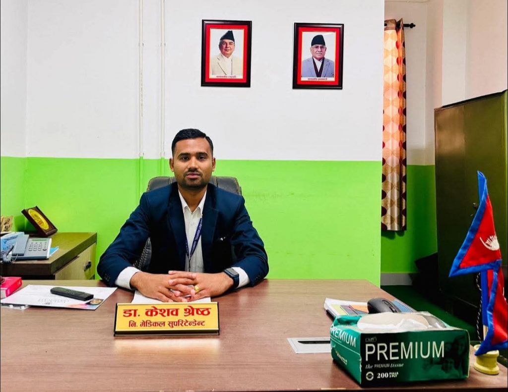 फेसबुकमा भावुक स्टाटस् छाेडेर बेपत्ता भयका डा. श्रेष्ठ बालाजुमा भेटिए