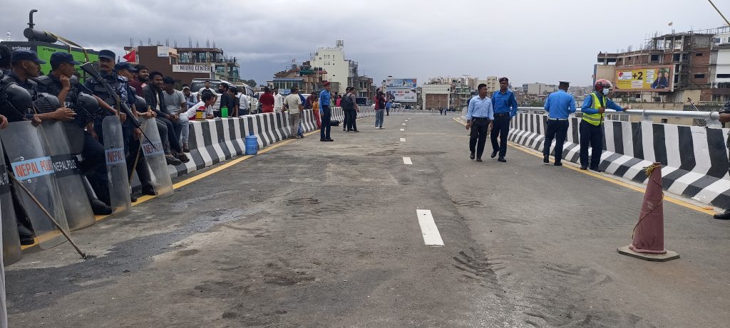 काठमाडौं-चक्रपथ कलंकी काेटेश्वर खण्डको नव निर्मित ग्वार्काे फ्लाई ओभर उद्घाटन