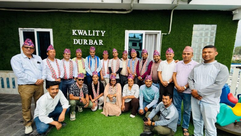 नवनिर्वाचित फोहोरमैला व्यवस्थापन सङ्घका केन्द्रीय समितिलाई अखिल नेपाल सरसफाई मजदुर संघ द्वारा बधाई तथा शुभकामना प्रदान