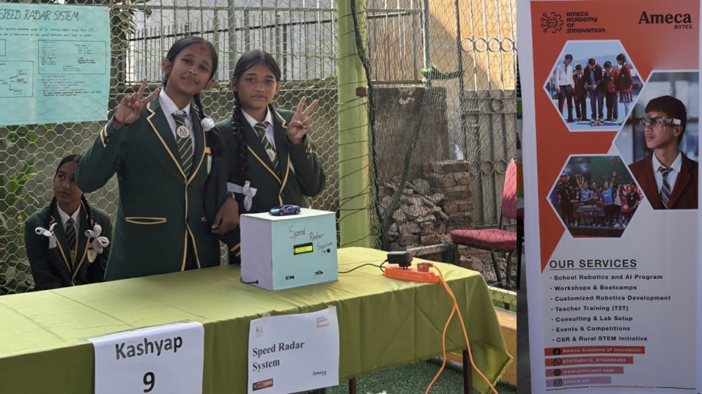 कश्यप एकेडेमीमा विद्यार्थीहरुले गरे आत्मविश्वासका साथ रोबोटिक्स र एआई प्रदर्शनी