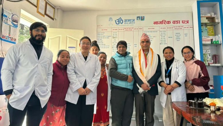 अध्यक्ष डा. सुवास घिमिरेले कर्मचारीसँगै मनाए जन्मदिन