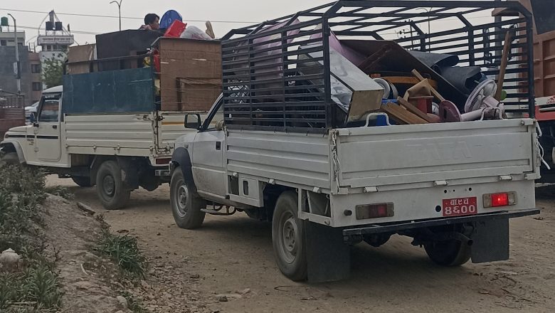 सुकुमबासी आफैँ बस्ती छाड्दै