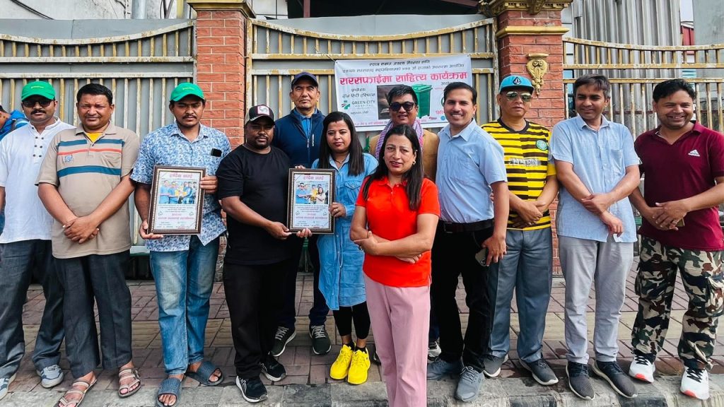 चक्रपथ सरसफाई अभियानको ४७७औँ हप्तामा साहित्यले जगायो सामाजिक चेतना