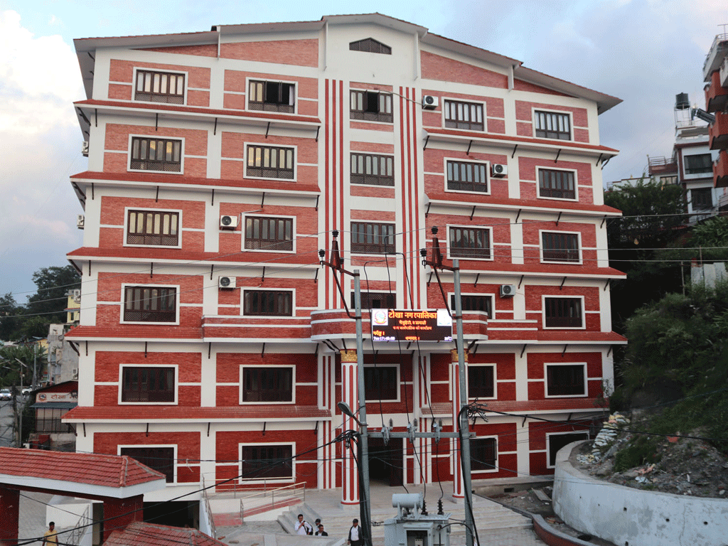 टाेखा नगरपालिकाकाे बजार अनुगमन पछि ४६ वटा पसल कार्वाहीमा